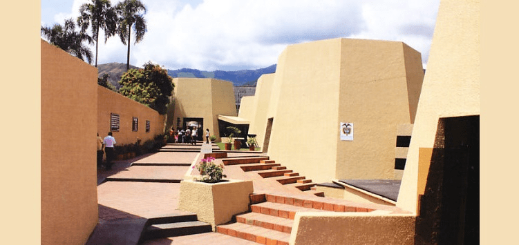 Interior del Museo Rayo 