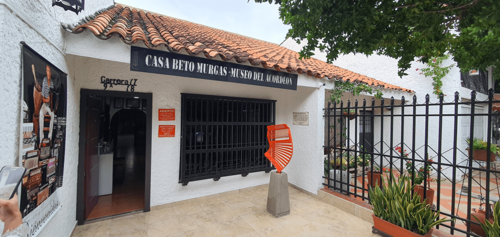 Fachada del Museo del Acordeón