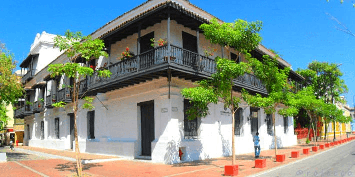 Fachada del Museo del Oro Tairona Casa de la Aduana